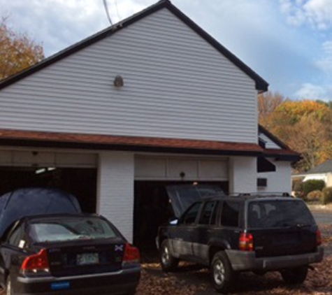 Reggie's Foreign Auto Works, LTD. - Methuen, MA