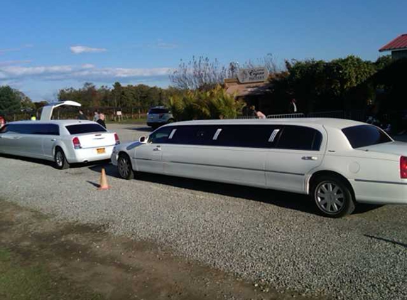 Clique Limousine Service - Bay Shore, NY