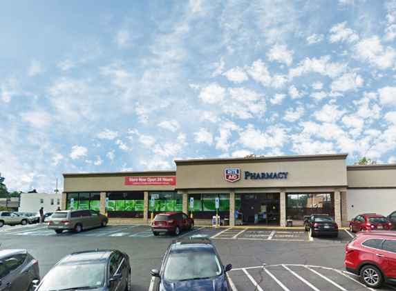 Rite Aid Plaza-Waldwick Plaza - Waldwick, NJ