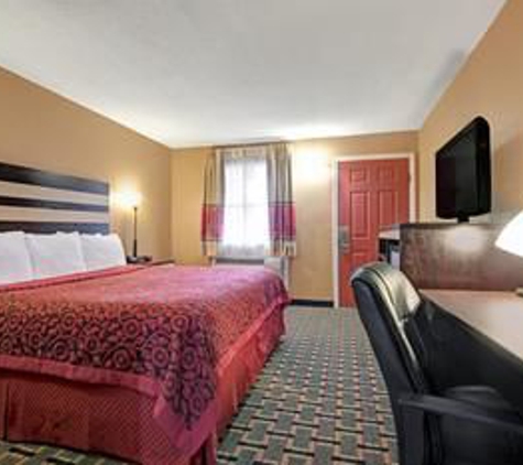 Days Inn by Wyndham Kansas City - Kansas City, MO