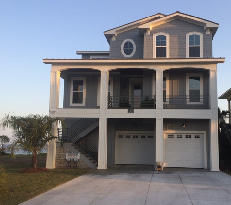 Extreme Builders & Construction - Gulf Breeze, FL. 5B/3B Custom Waterfront Home