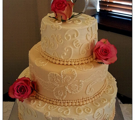 Lisa Bakes Cakes - Silver Creek, GA