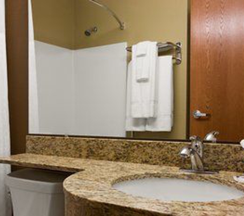 Microtel Inn & Suites by Wyndham Pleasanton - Pleasanton, TX