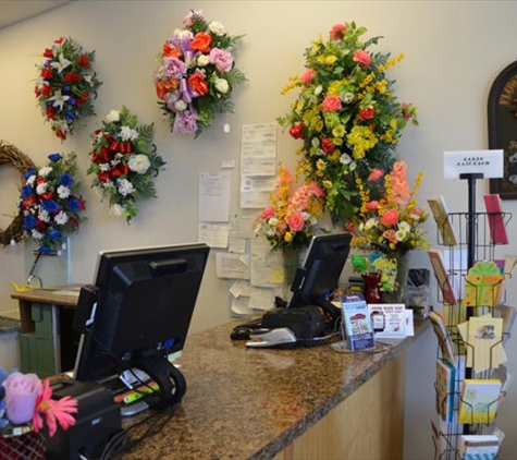 Four Seasons Florist - Clarksville, TN