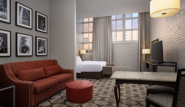 Hampton Inn & Suites New Orleans-Convention Center - New Orleans, LA