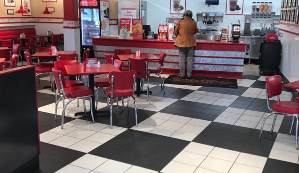 Freddy's Frozen Custard & Steakburgers - Cincinnati, OH