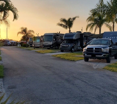 Del-Raton RV Park & Trailer Sales - Delray Beach, FL