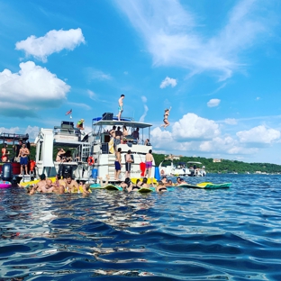 Lone Star Party Boat Rentals Lake Travis - Austin, TX