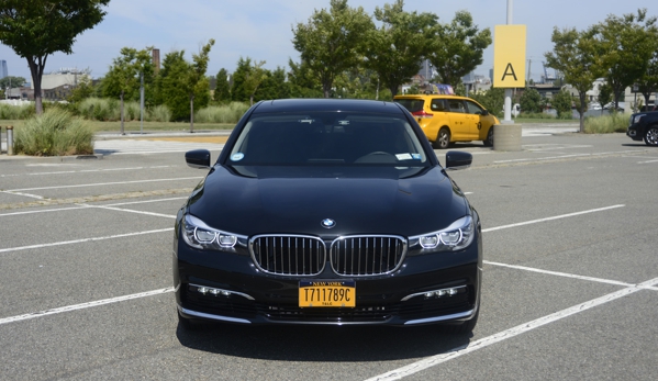 AP Luxury Limousines Inc - East Elmhurst, NY