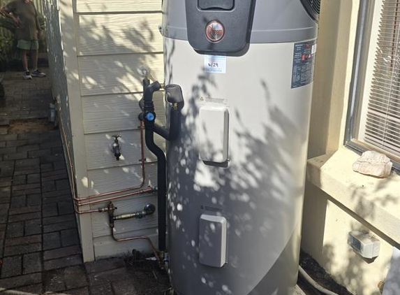 AQUATEK PLUMBING & GAS - Eden Hills, SA. My new Rheem heat pump hot water service
