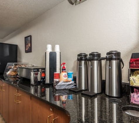 Microtel Inn & Suites by Wyndham Ocala - Ocala, FL