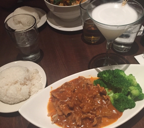 Arunee Thai - Jackson Heights, NY