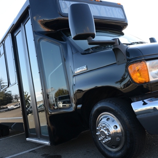 Absolute Luxury Limousine - Fresno, CA