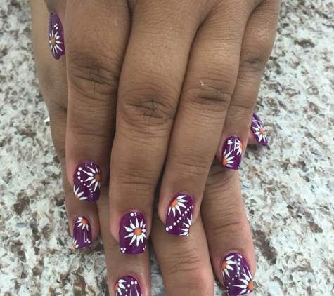 Apple Nail Salon - Cerritos, CA. Nails done by Jessica