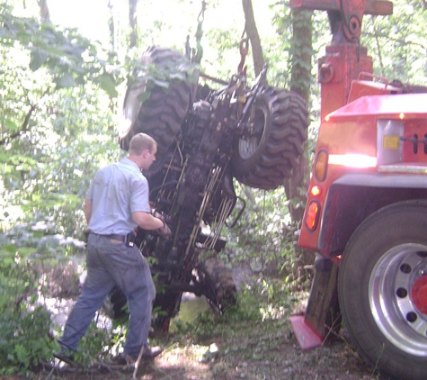 Baxter's Towing & Storage - Muskegon, MI