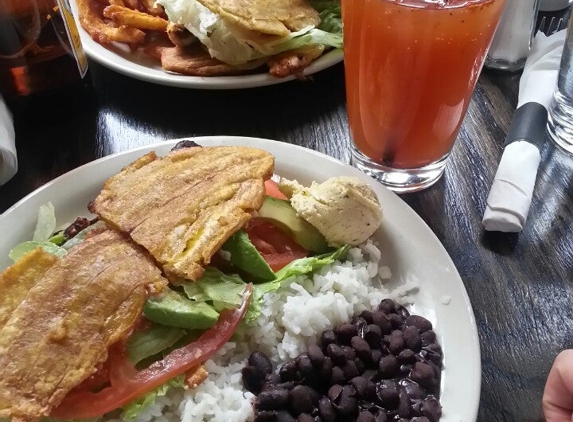 Cafe Con Leche - Chicago, IL