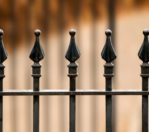 T & D Fence Factory