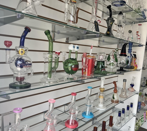 The Vapor Shoppe Smoke & Alternative Plus - Rochester Hills, MI