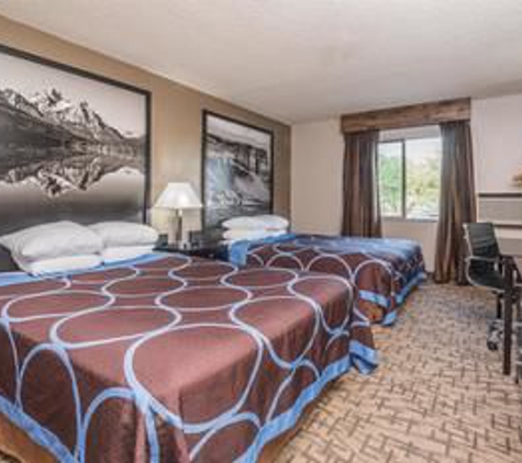 Super 8 by Wyndham Boise - Boise, ID