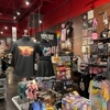 Hot Topic gallery