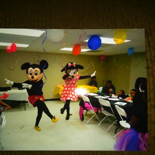 Bonbontheclownandfriends - Dundalk, MD. Invite Mickey Minnie Minion SpongeBob or Clown to your next child's birthday party