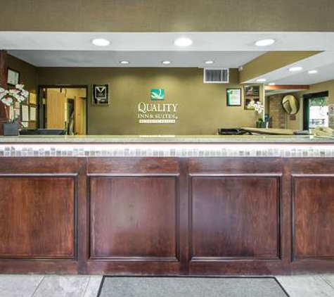 Quality Inn & Suites Sun Prairie Madison East - Sun Prairie, WI