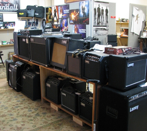 Bear Hollow Vintage Guitars - Lebanon, NH