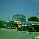 Fuddruckers - American Restaurants