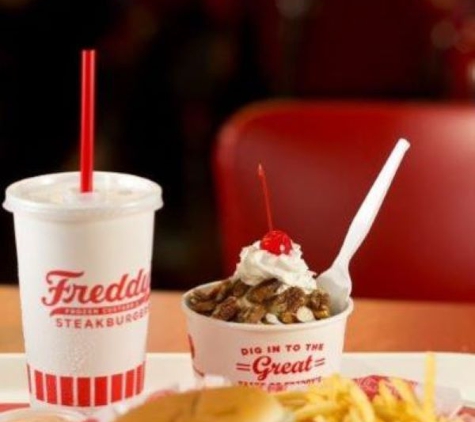 Freddy's Frozen Custard & Steakburgers - Saint Louis, MO