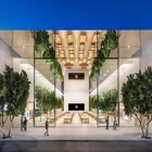 Apple The Grove