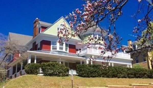 Berkeley House Bed & Breakfast - Staunton, VA