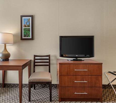 Comfort Inn - Charlotte, MI