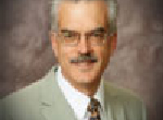 Dr. Charles W Frinak, MD - Beaver Dam, WI