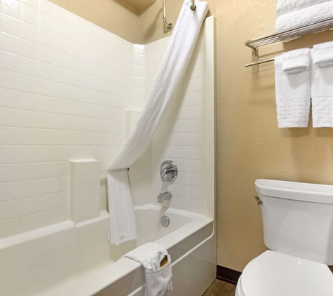 Best Western Plus Yakima Hotel - Yakima, WA