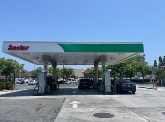 Sinclair Gas Station - Aliso Viejo, CA