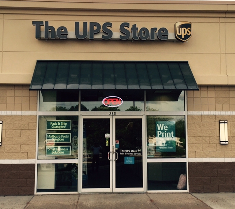 The UPS Store - Berlin, CT