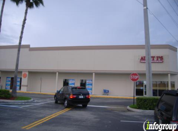 Aunt I Jamaican Restaurant - Pembroke Pines, FL