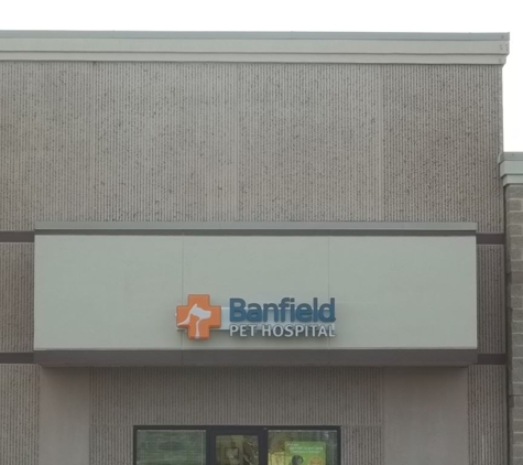 Banfield Pet Hospital - Merriam, KS