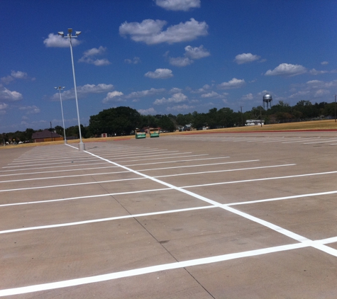 CW Pressure Wash and Parking Lot Striping - Sunnyvale, TX