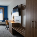 Holiday Inn Express & Suites Siloam Springs by IHG - Hotels