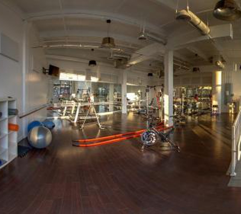 Sweat Equity Fitness - Los Angeles, CA