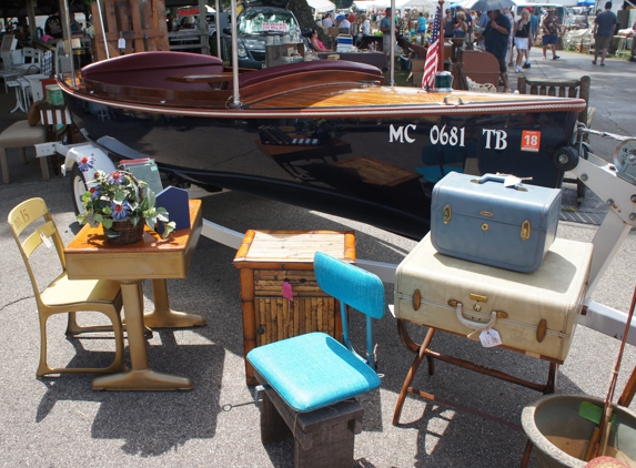 Allegan Antiques Market - Allegan, MI