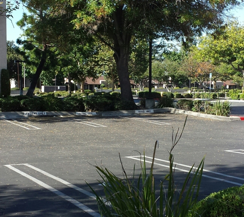 Saraf Pratap MD Inc - Arcadia, CA. Plenty of parking spaces