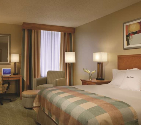 DoubleTree by Hilton Hotel Columbus - Worthington - Columbus, OH