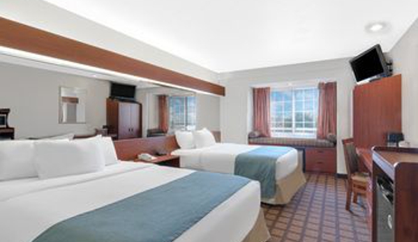 Microtel Inn & Suites by Wyndham Rapid City - Rapid City, SD