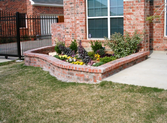 Ed's Lawn Service - Grand Prairie, TX