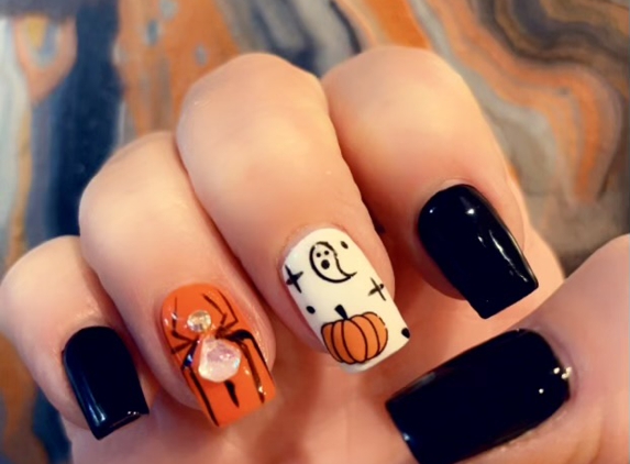 Lana's Nails & Spa - Las Vegas, NV. Halloween Nail Art Design