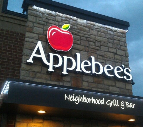 Applebee's - Pewaukee, WI