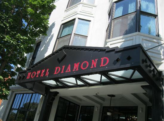 Hotel Diamond - Chico, CA