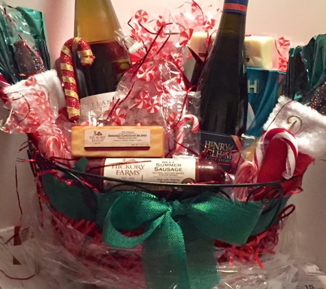 Love Embellishments - Tonawanda, NY. Wine and Cheese Gift for Christmas